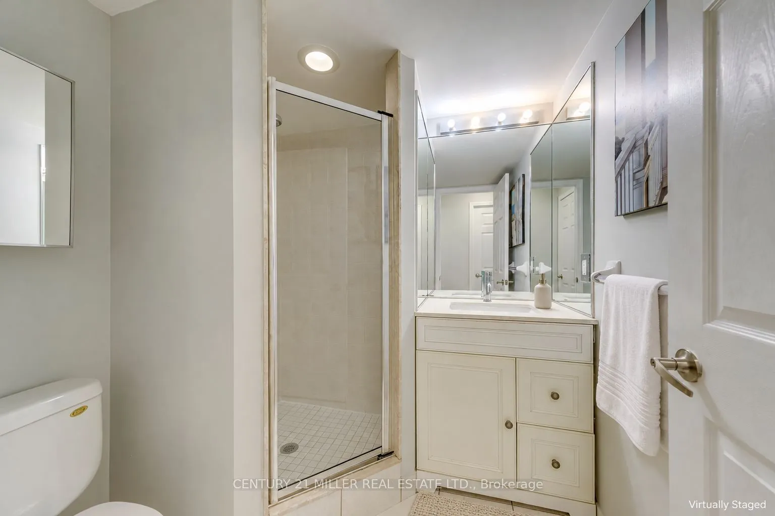 335 Rathburn Road W #2010