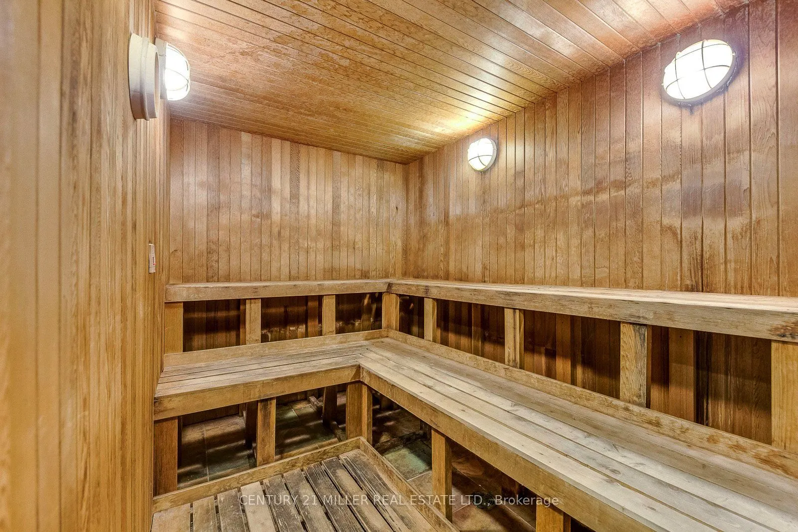 335 Rathburn Road W #2010