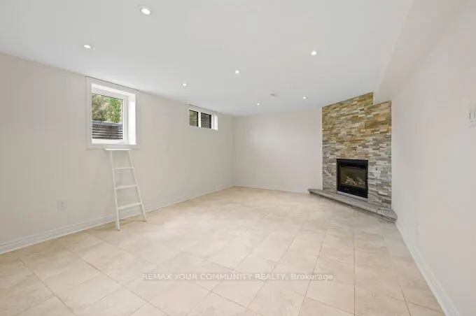 3 Indianola Drive