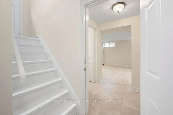 3 Indianola Drive