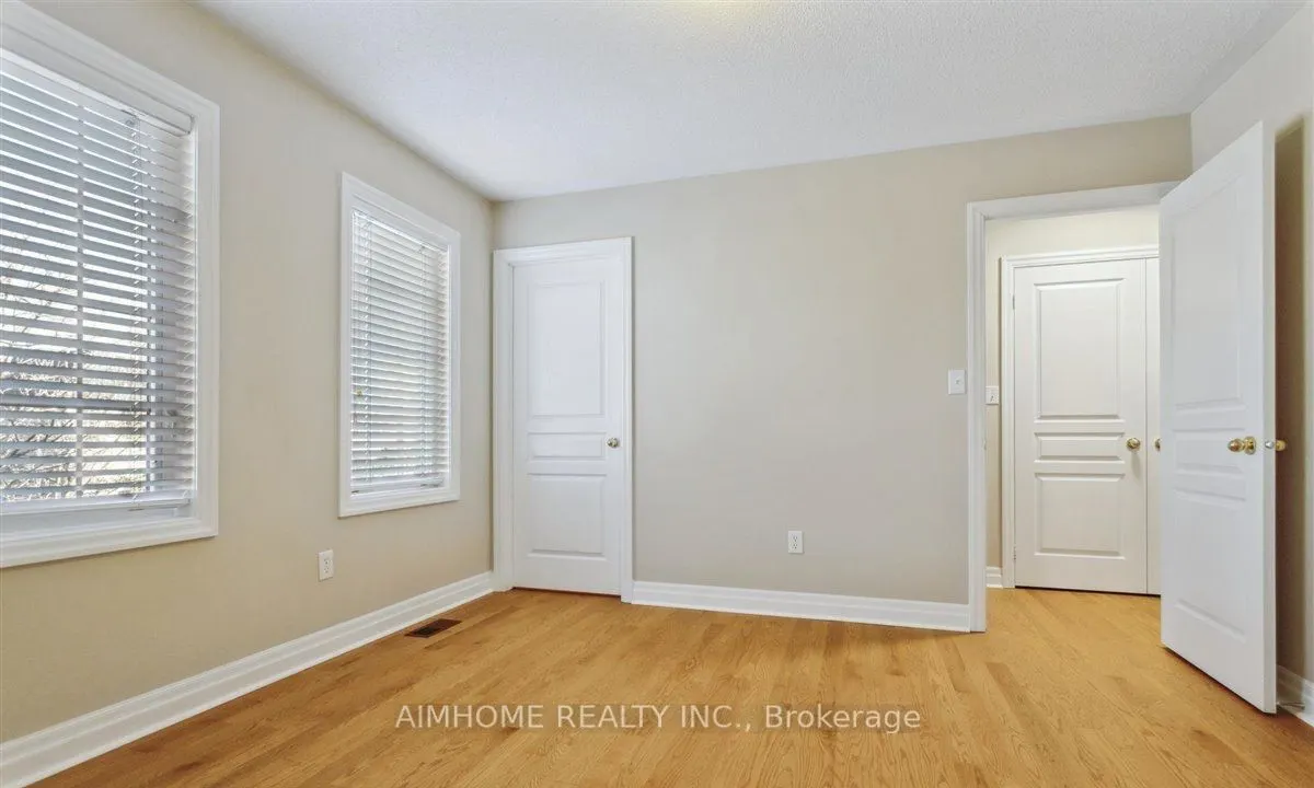 2173 Highcliffe Way