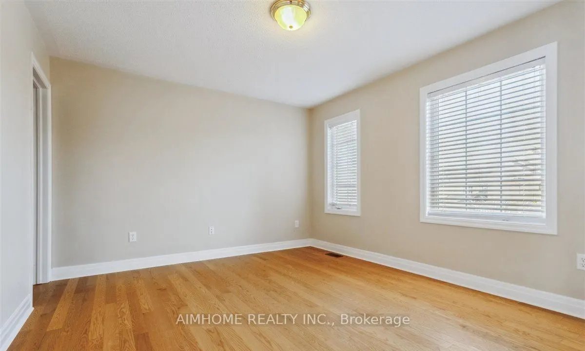 2173 Highcliffe Way