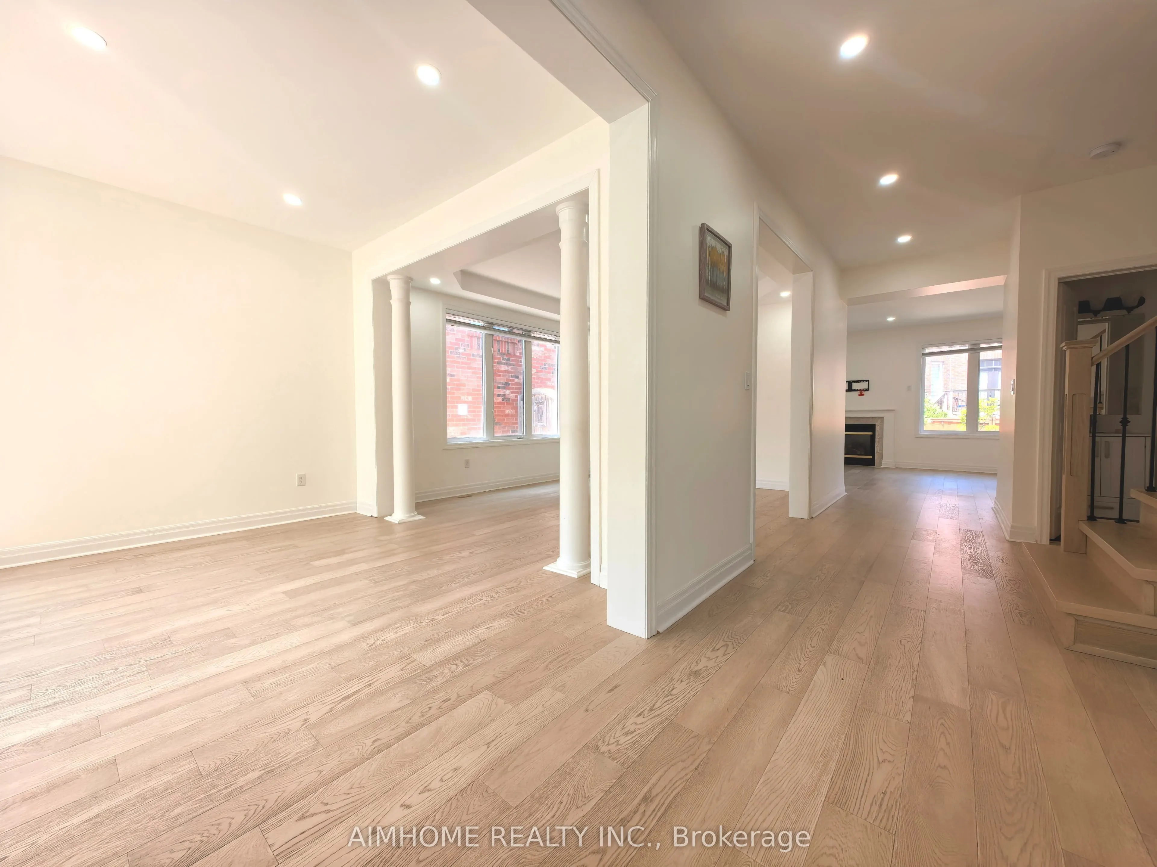 2173 Highcliffe Way