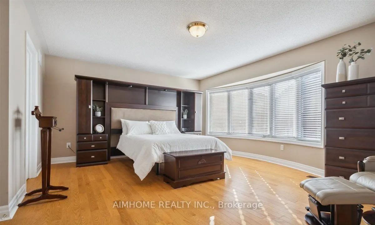 2173 Highcliffe Way