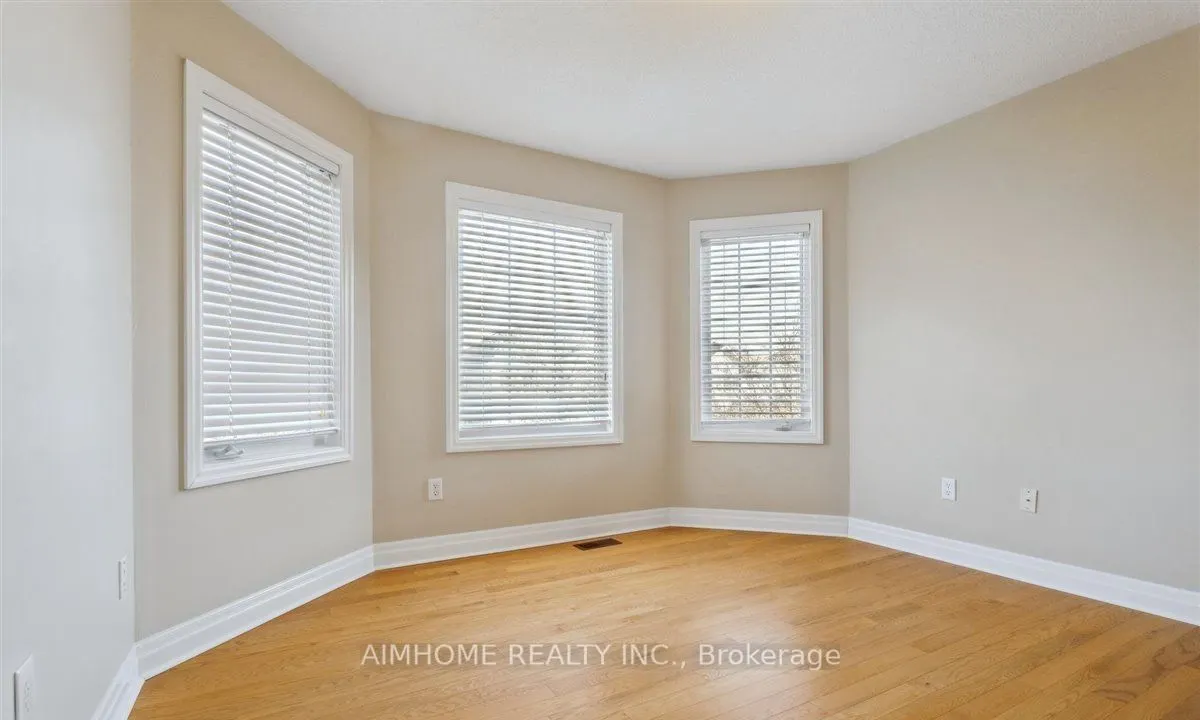 2173 Highcliffe Way