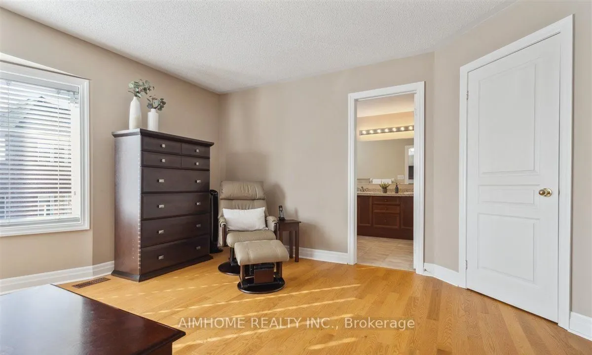 2173 Highcliffe Way