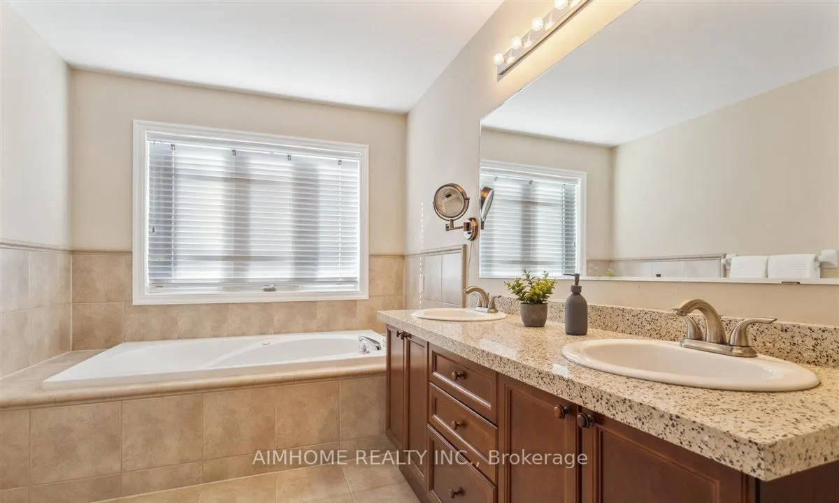 2173 Highcliffe Way
