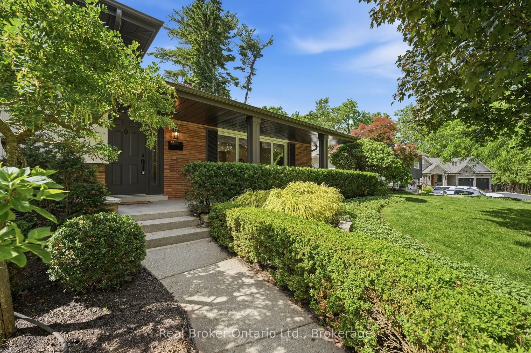 571 Leonard Court