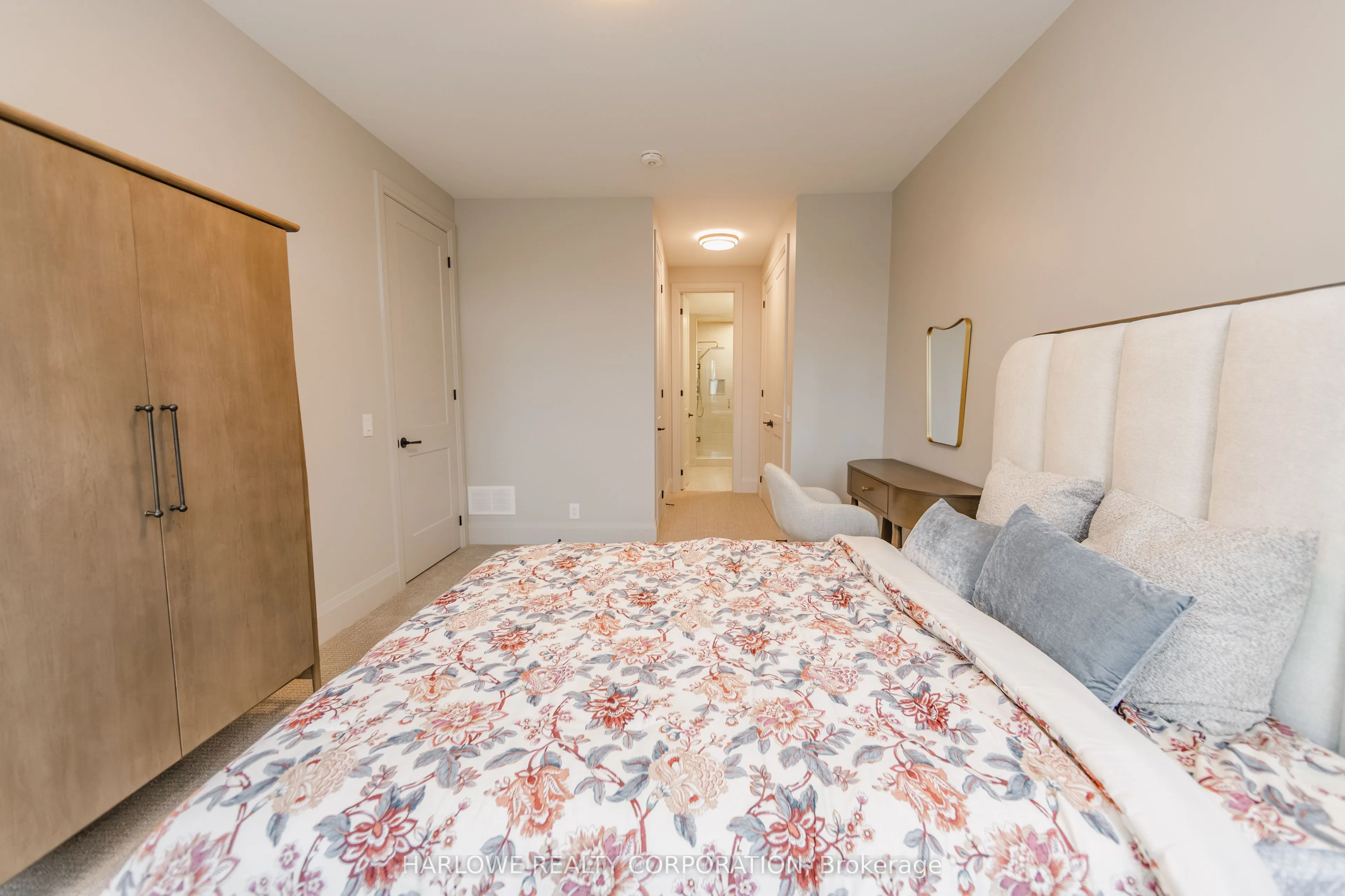 6738 Longview Place