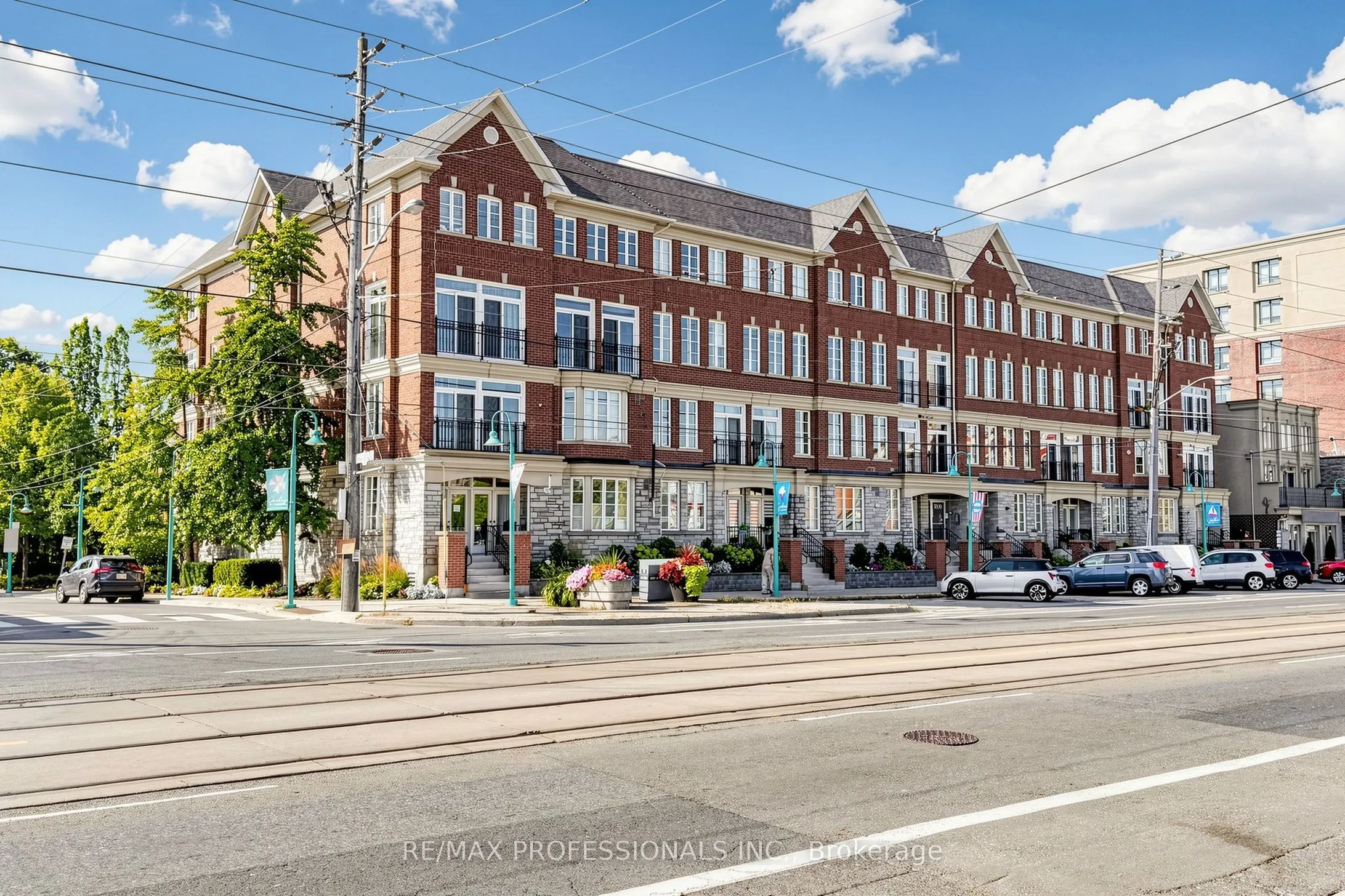 3531 Lake Shore Boulevard W #206