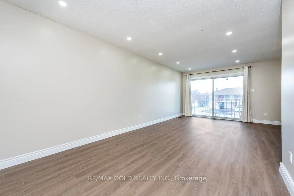 7283 Sigsbee Drive