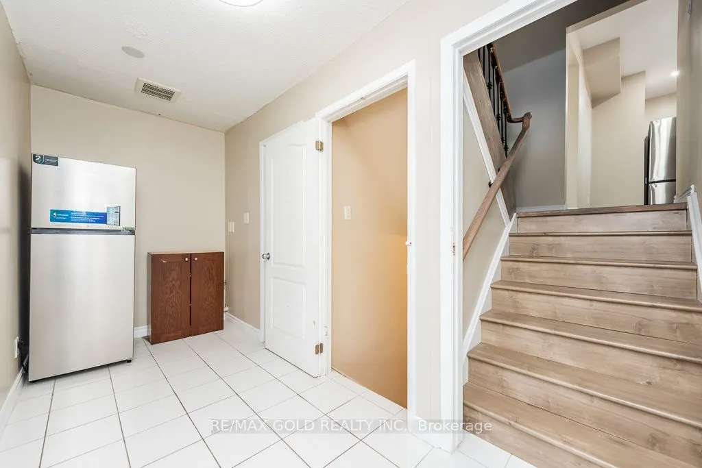 7283 Sigsbee Drive