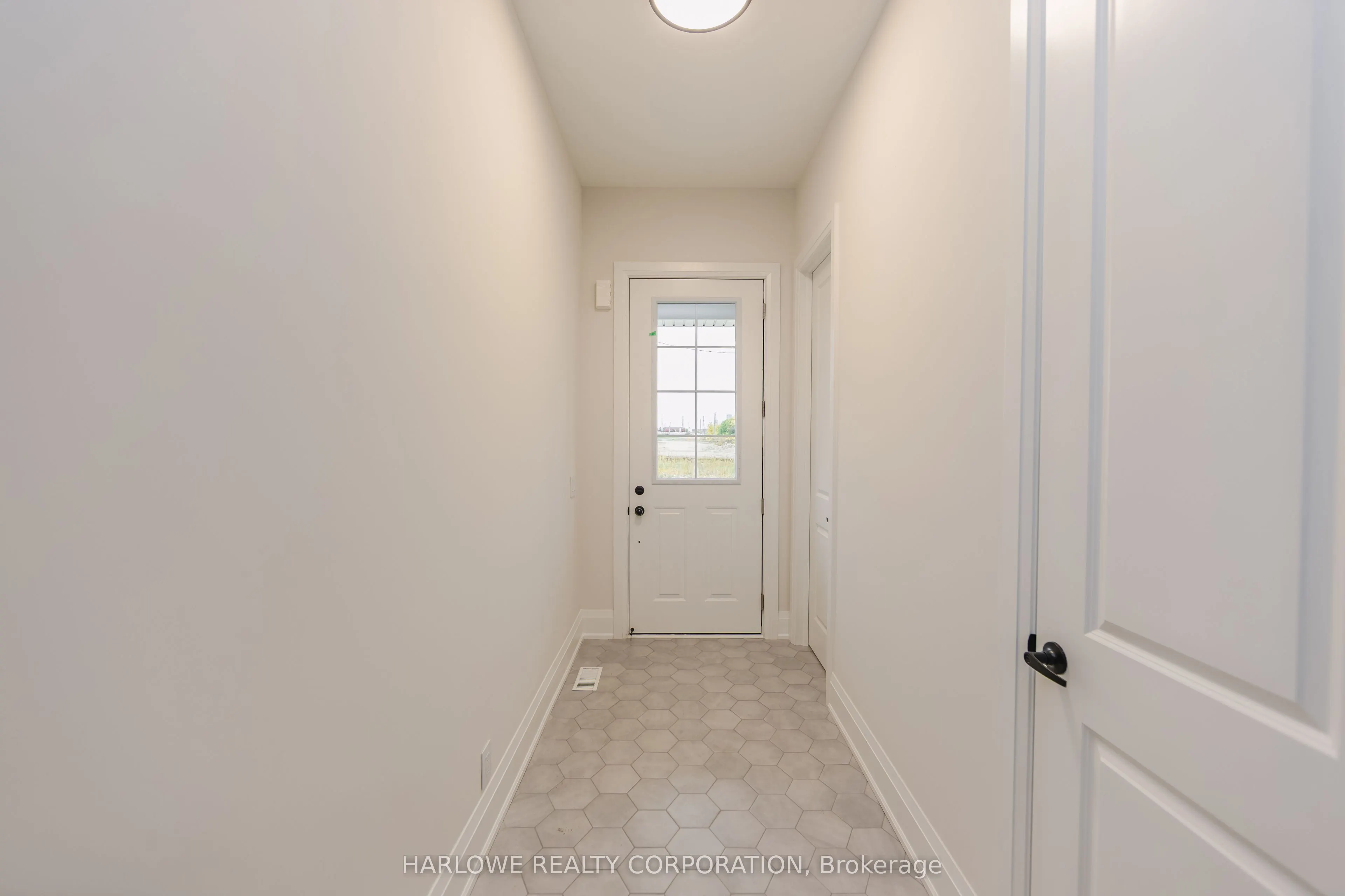 6742 Longview Place