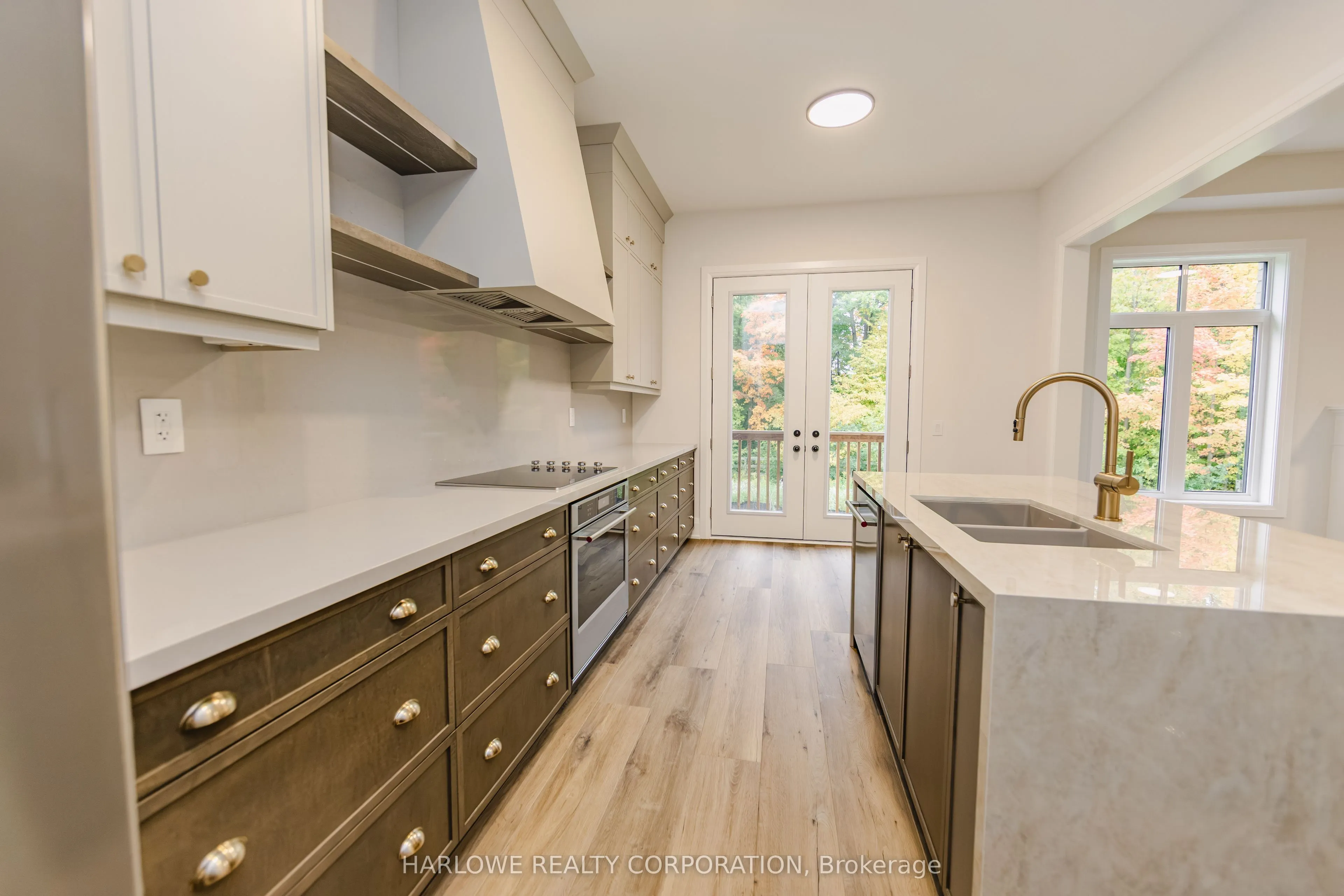 6742 Longview Place
