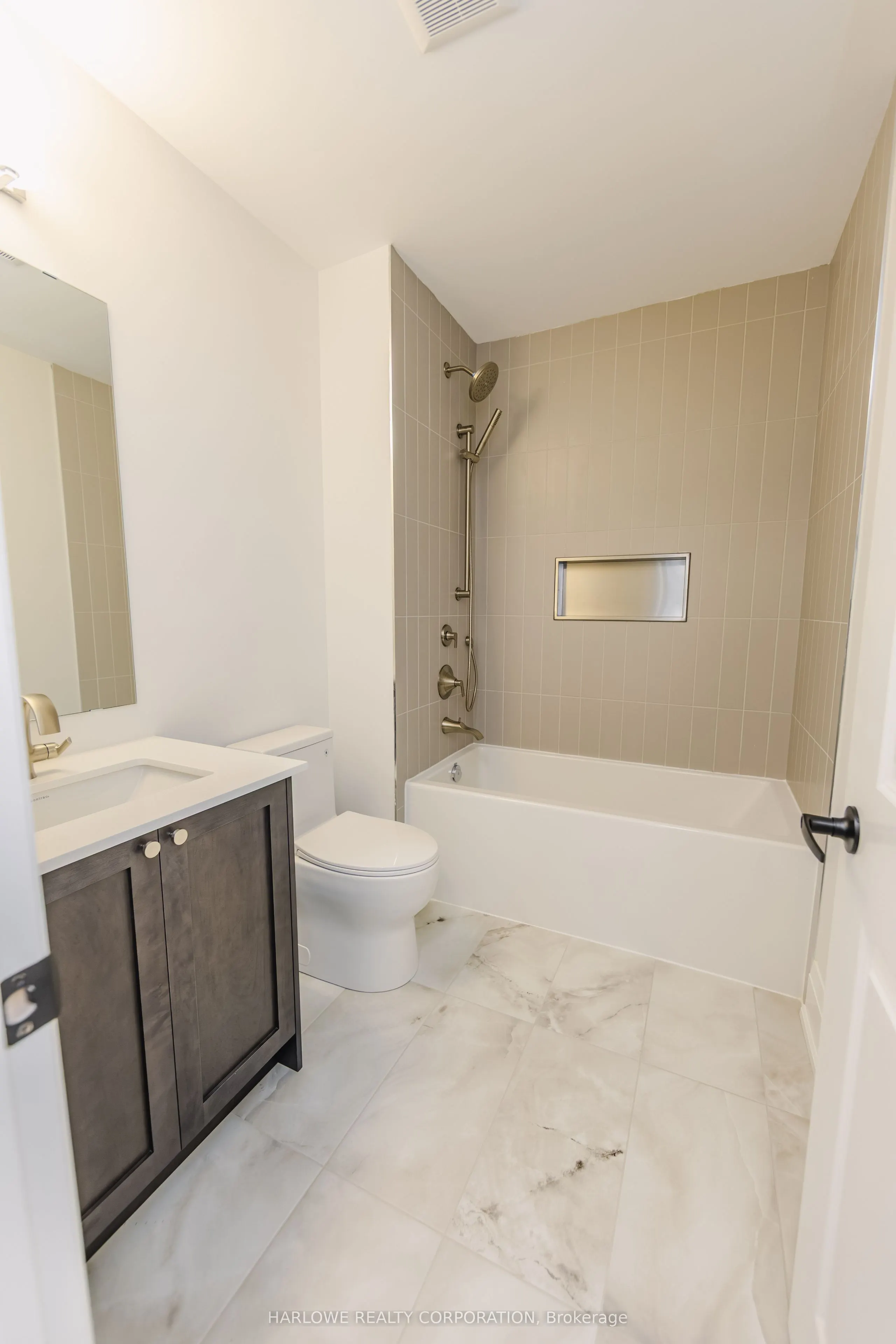 6742 Longview Place