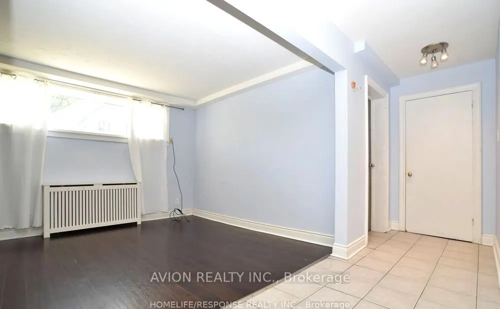 42 EMERALD Crescent #1