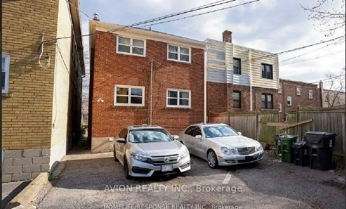 42 EMERALD Crescent #1