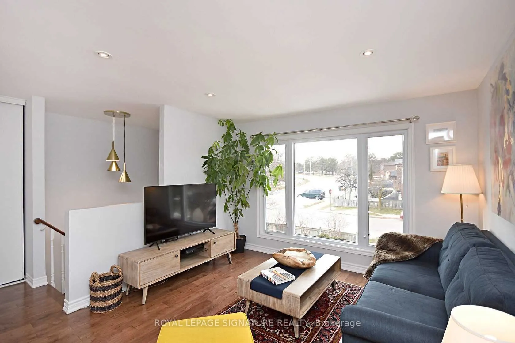 6303 Plowmans Heath