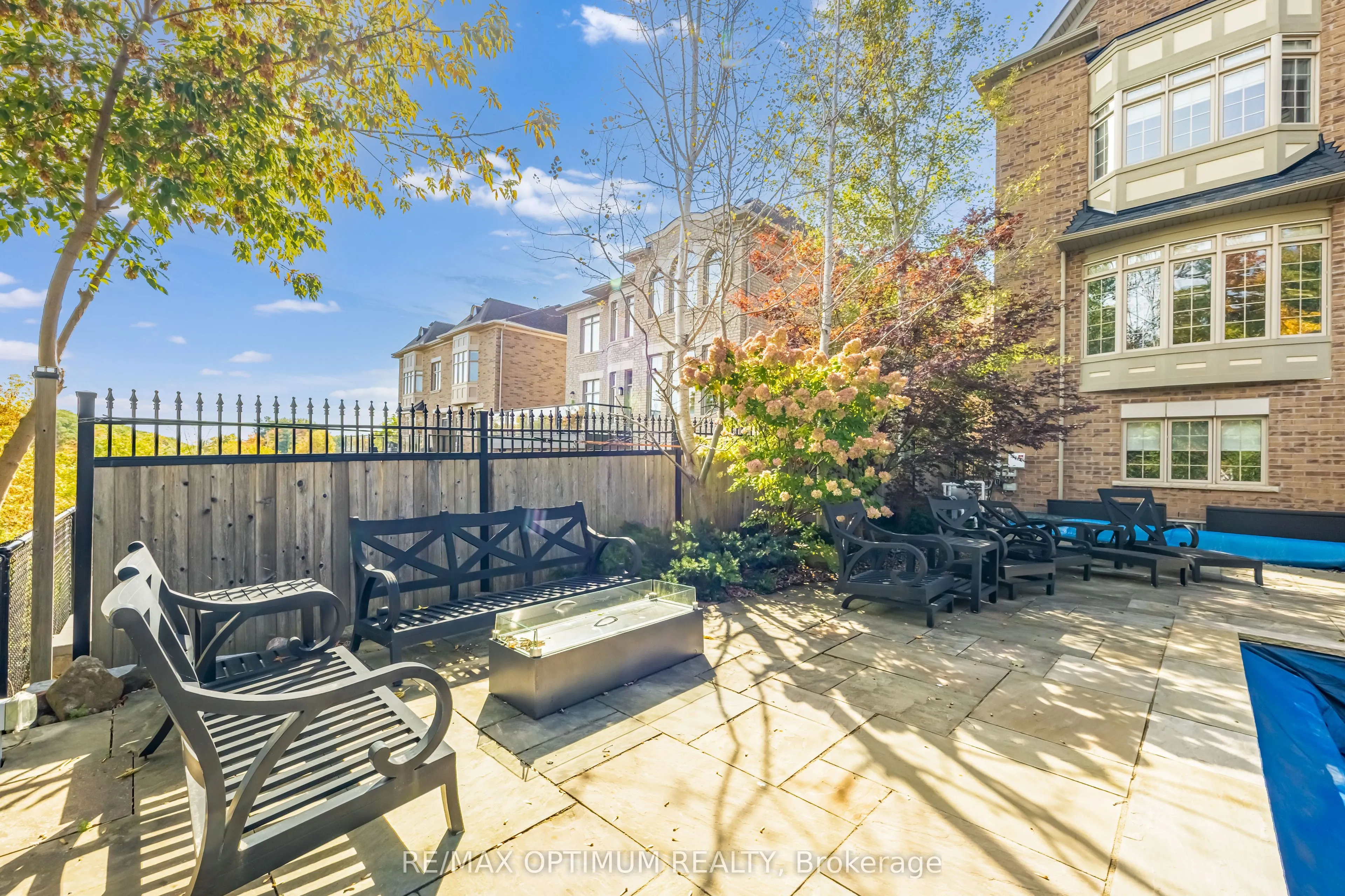 60 Adamsville Road