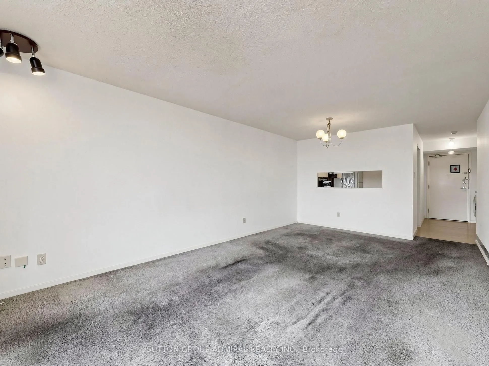 2470 Eglinton Avenue #1108