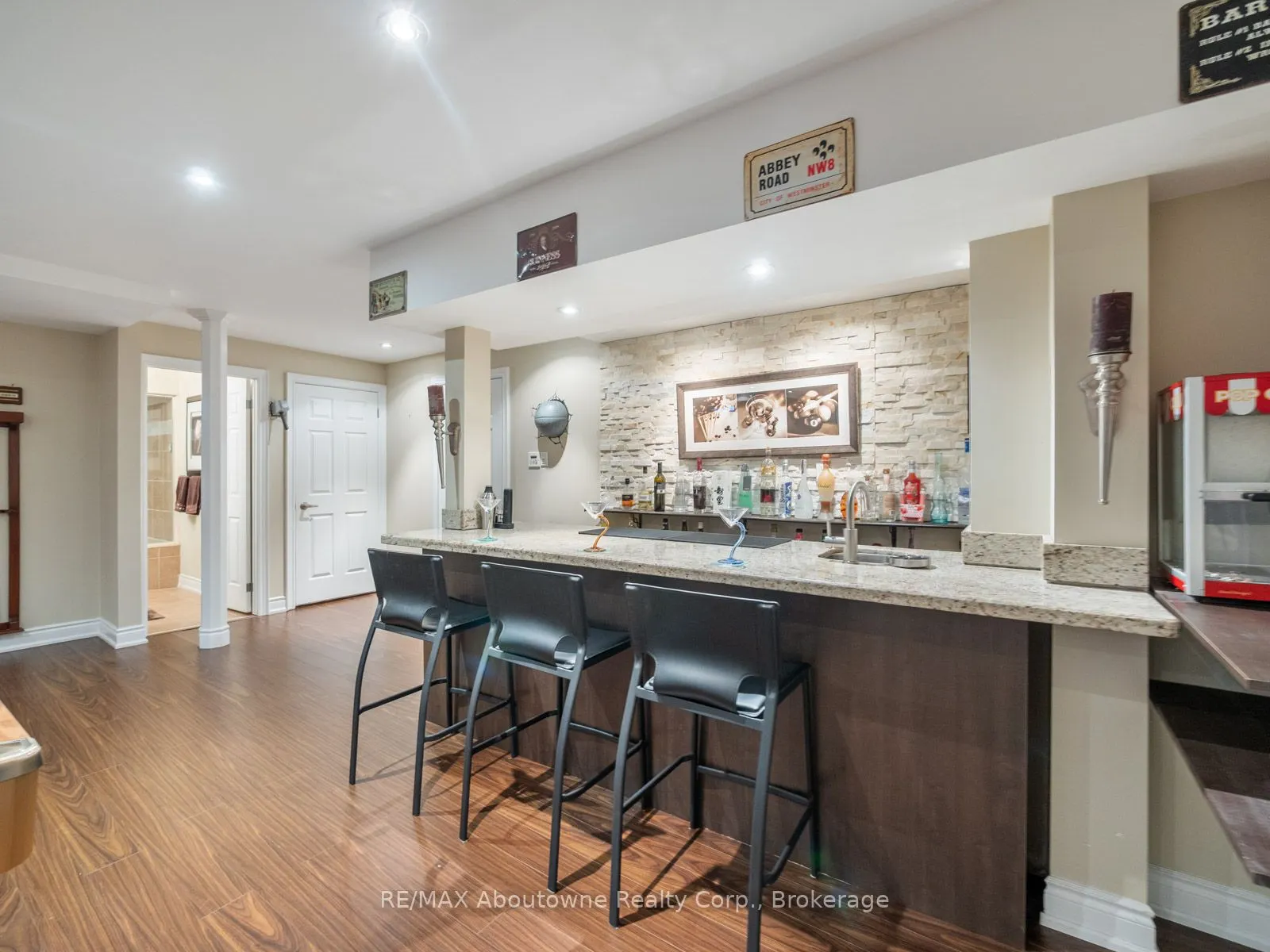 1468 Ferncrest Road