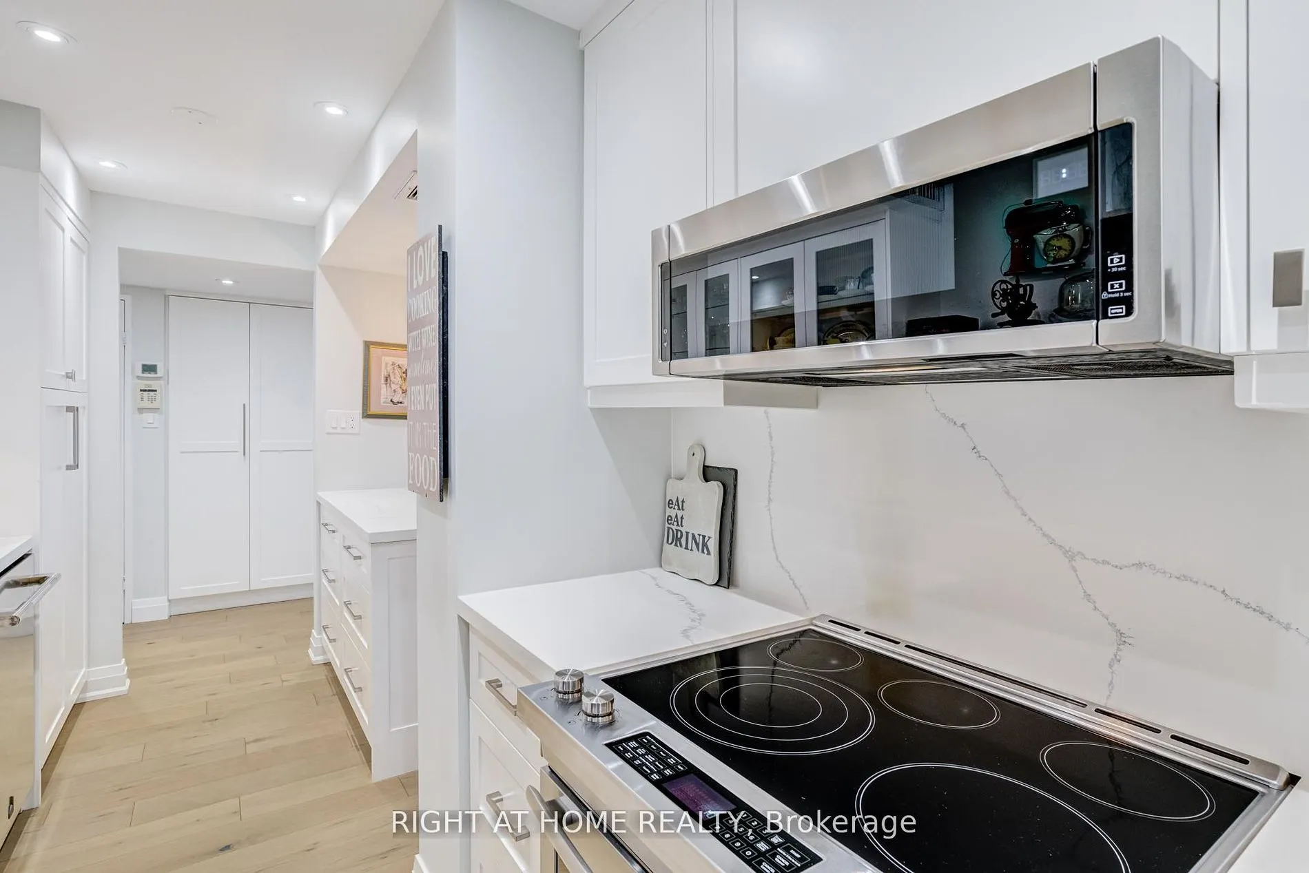 1333 Bloor Street E #606