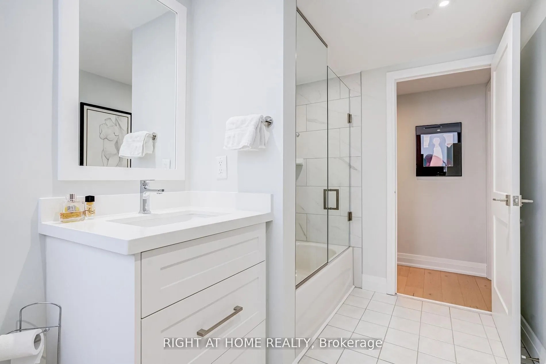 1333 Bloor Street E #606