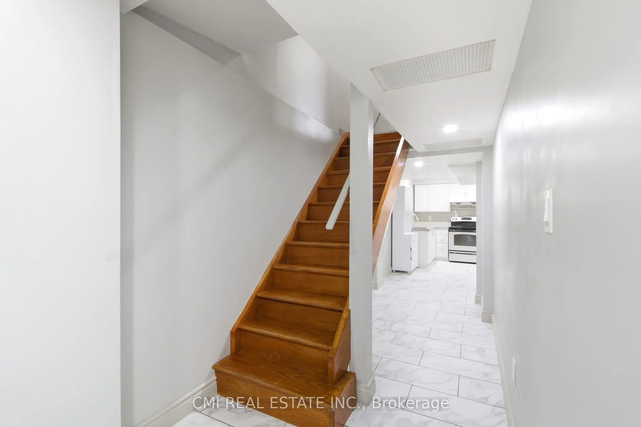 3 Forest Point Drive