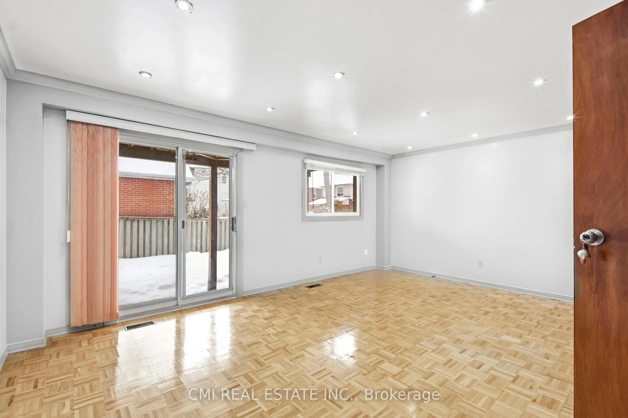 3 Forest Point Drive