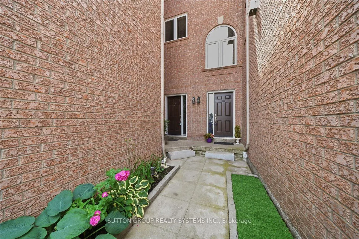60 Barondale Drive #255