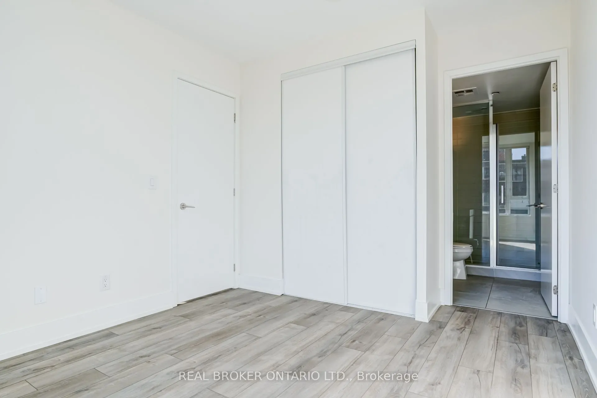 11 Maryport Avenue #208