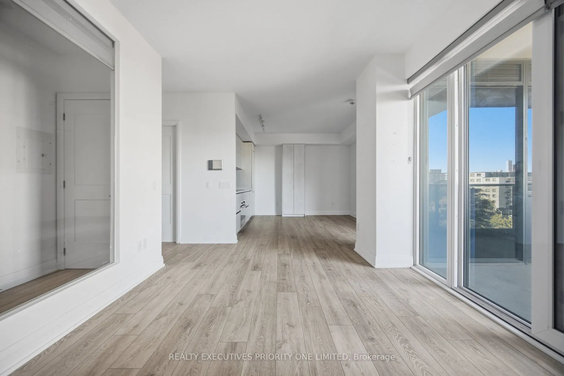21 Park Street E #601