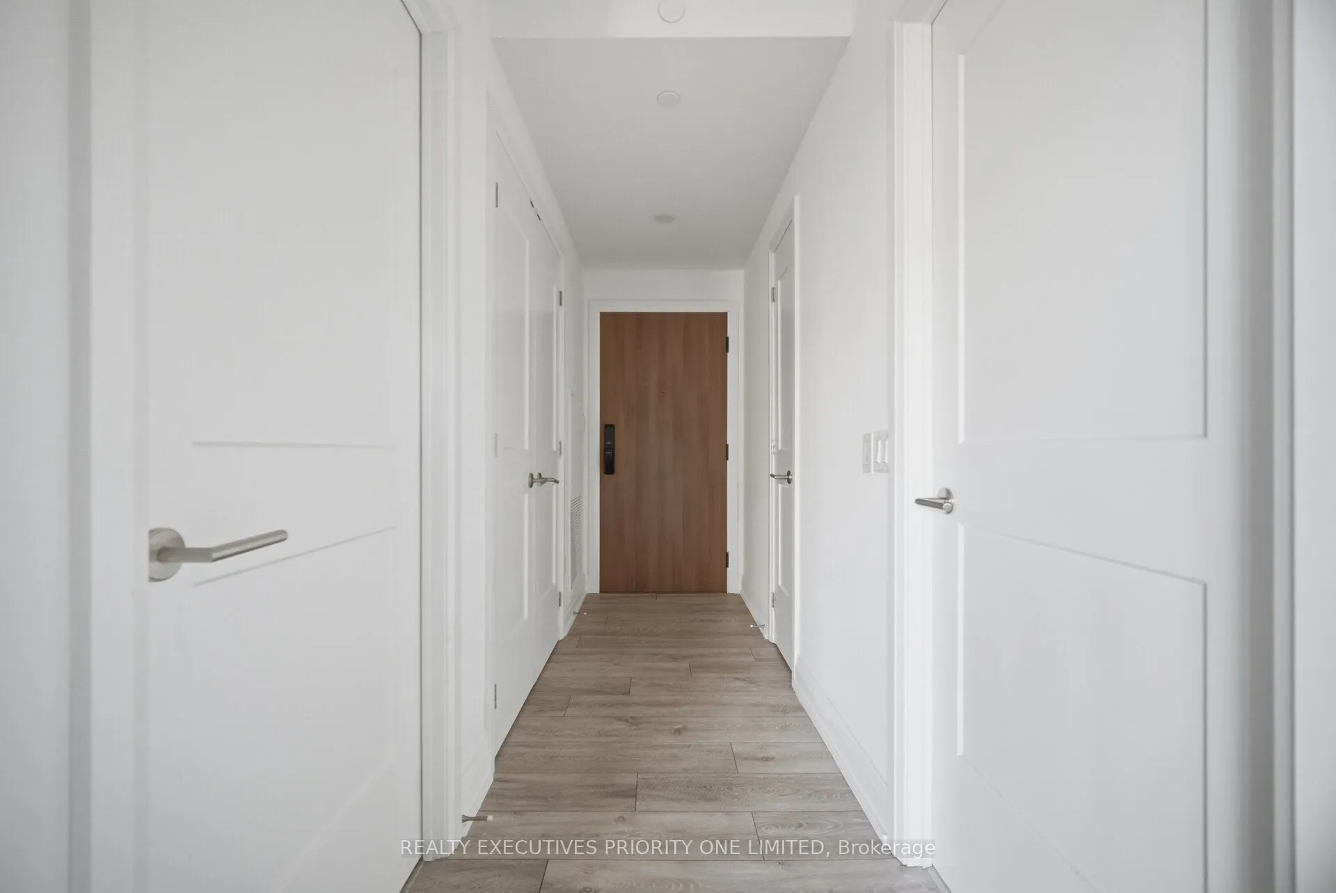 21 Park Street E #601