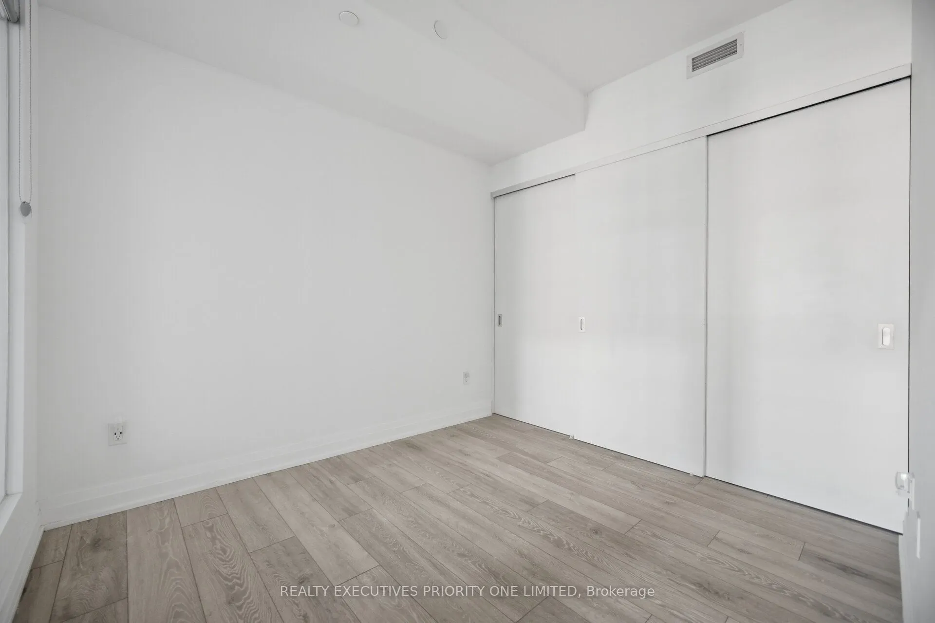 21 Park Street E #601