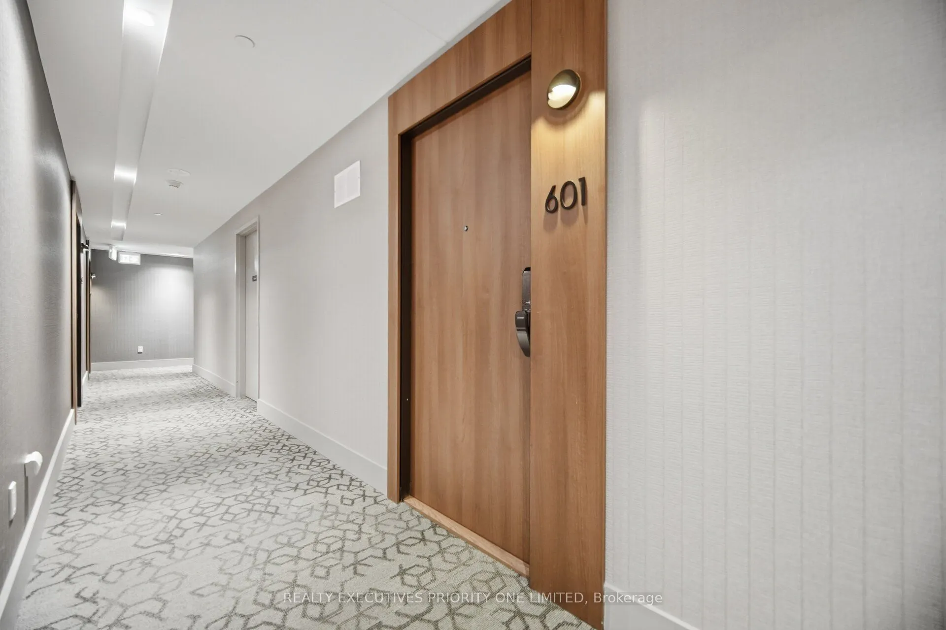 21 Park Street E #601
