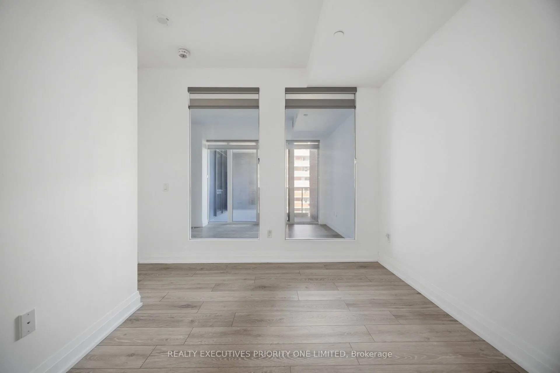 21 Park Street E #601