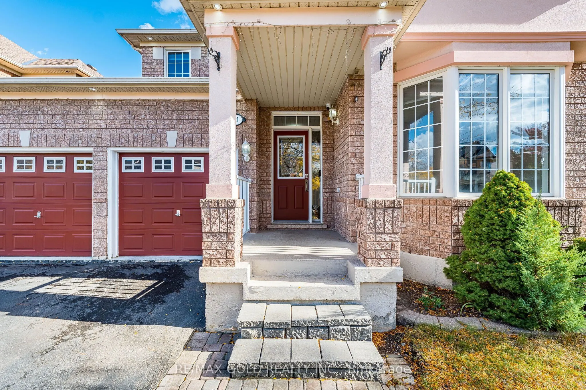 21 Mistybrook Crescent