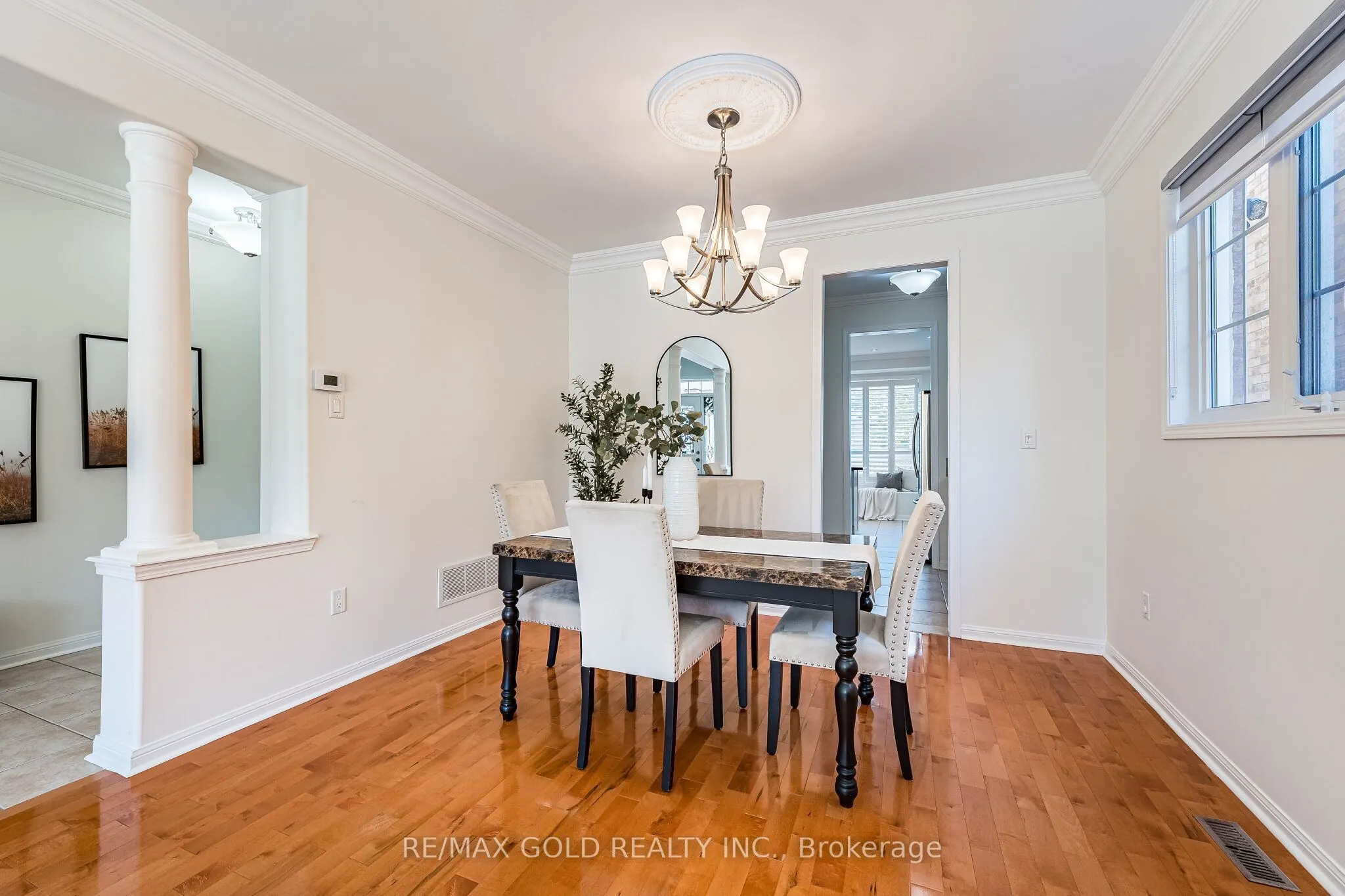 21 Mistybrook Crescent