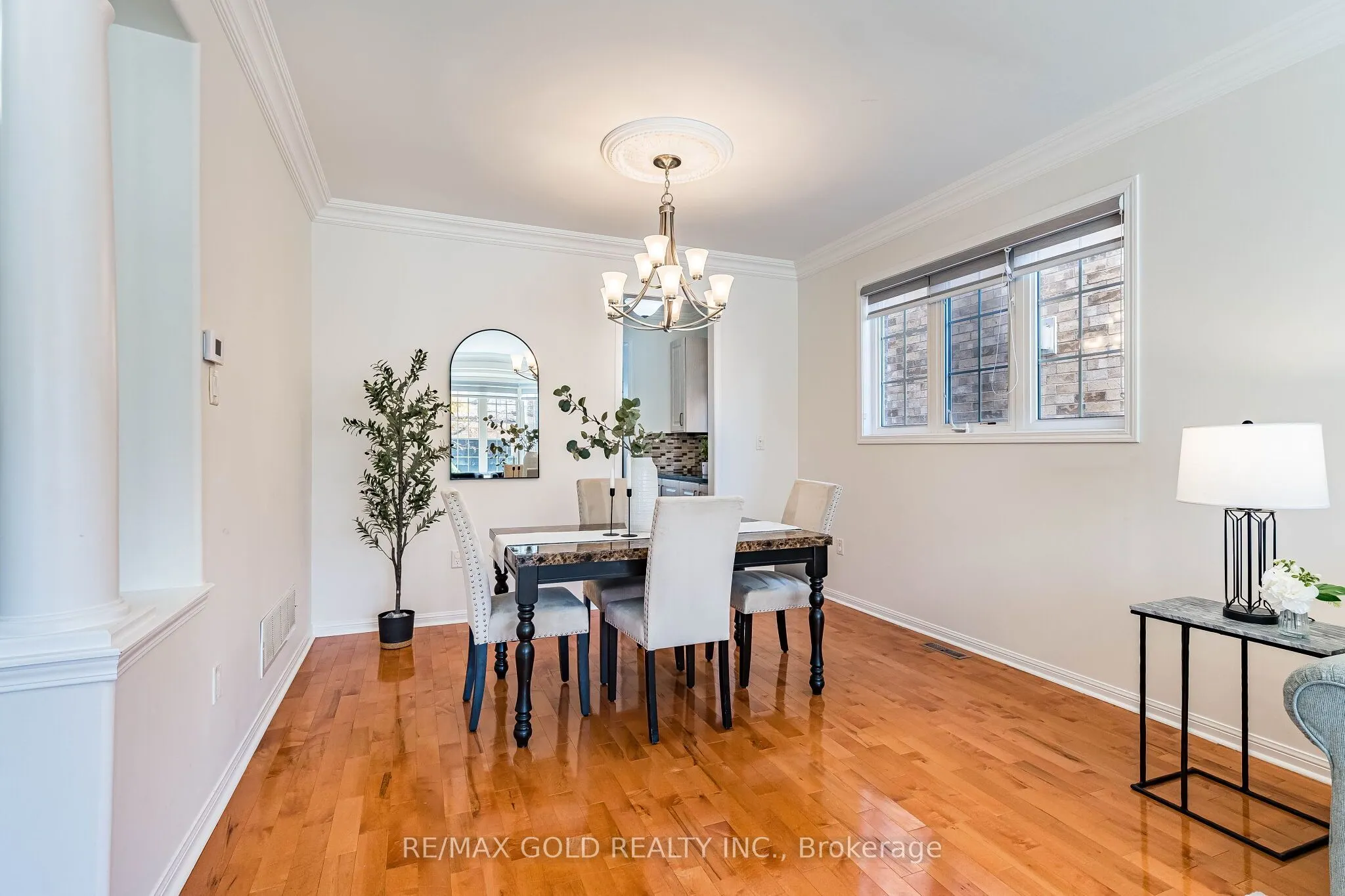 21 Mistybrook Crescent