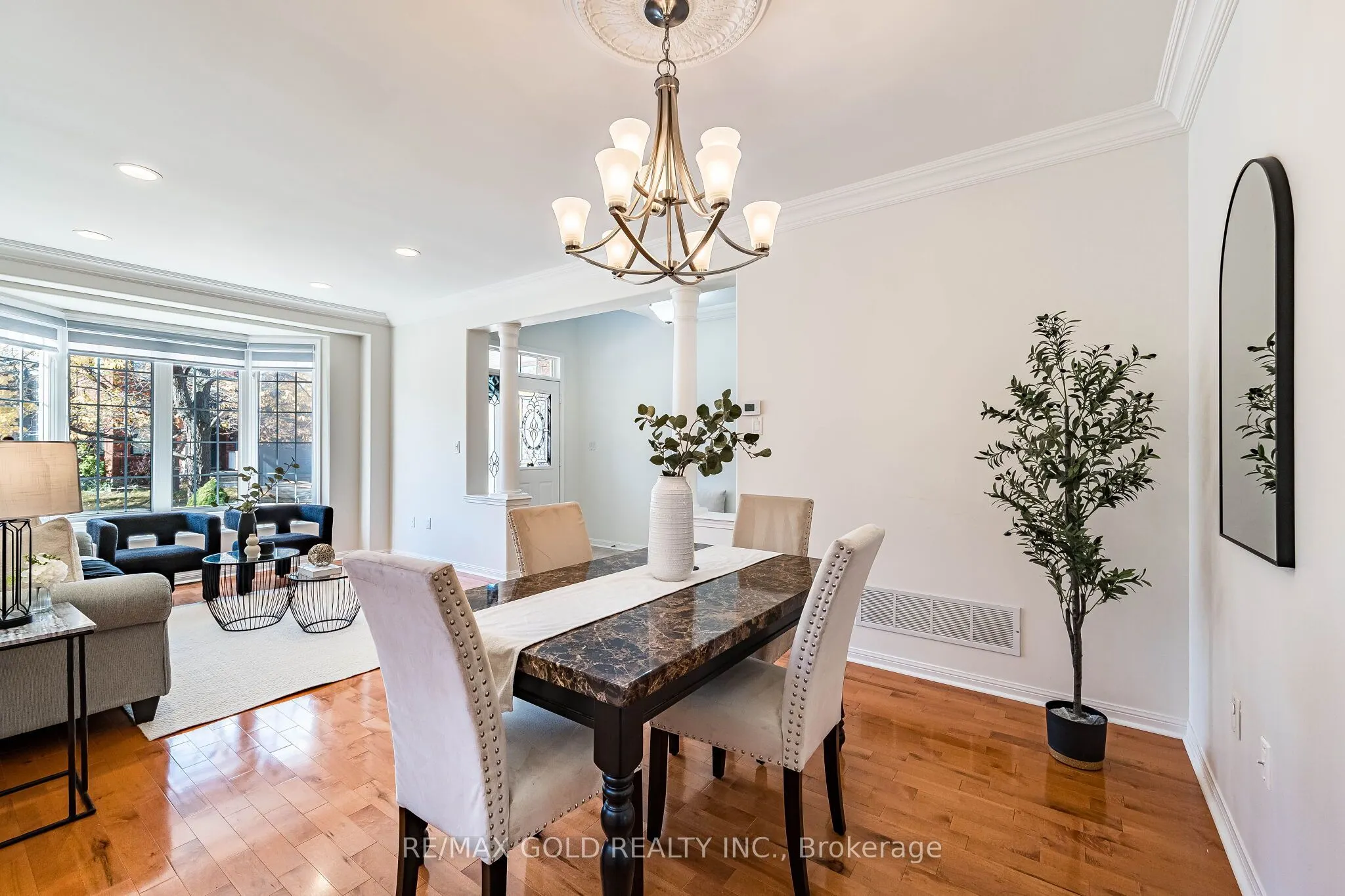 21 Mistybrook Crescent