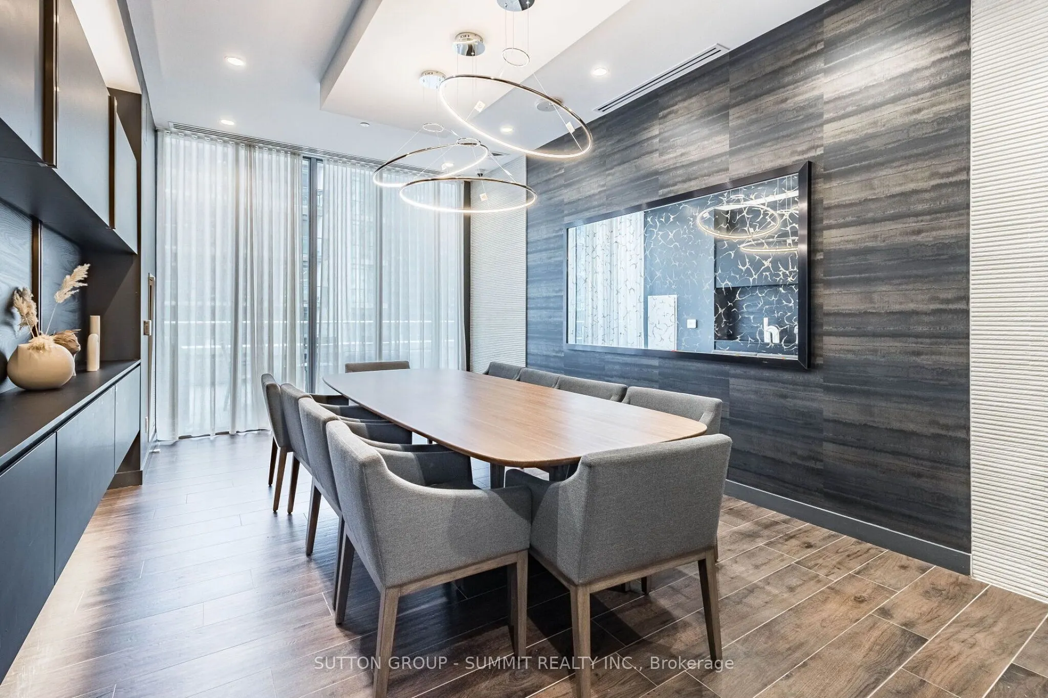 70 Annie Craig Drive #5102
