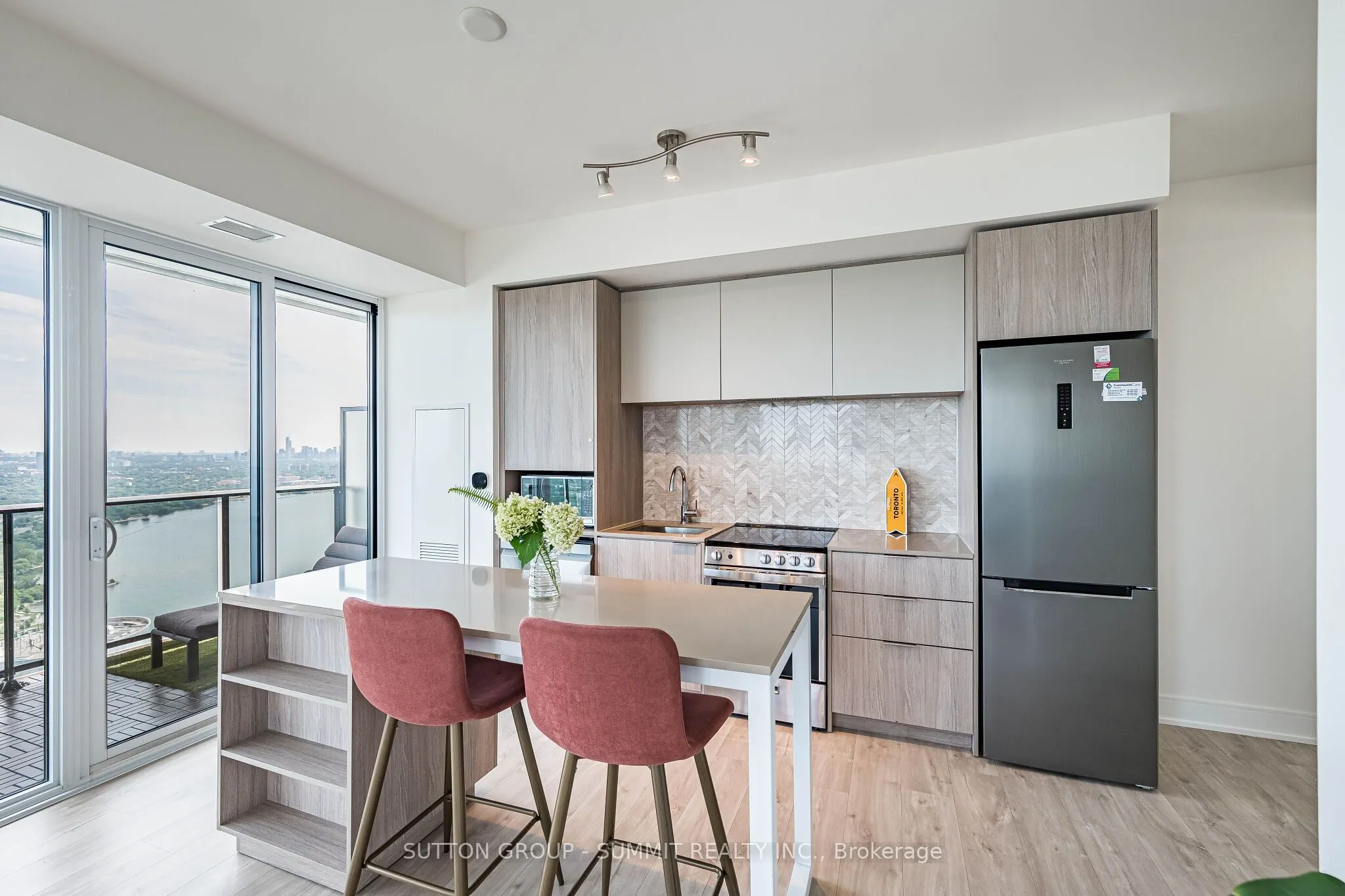 70 Annie Craig Drive #5102