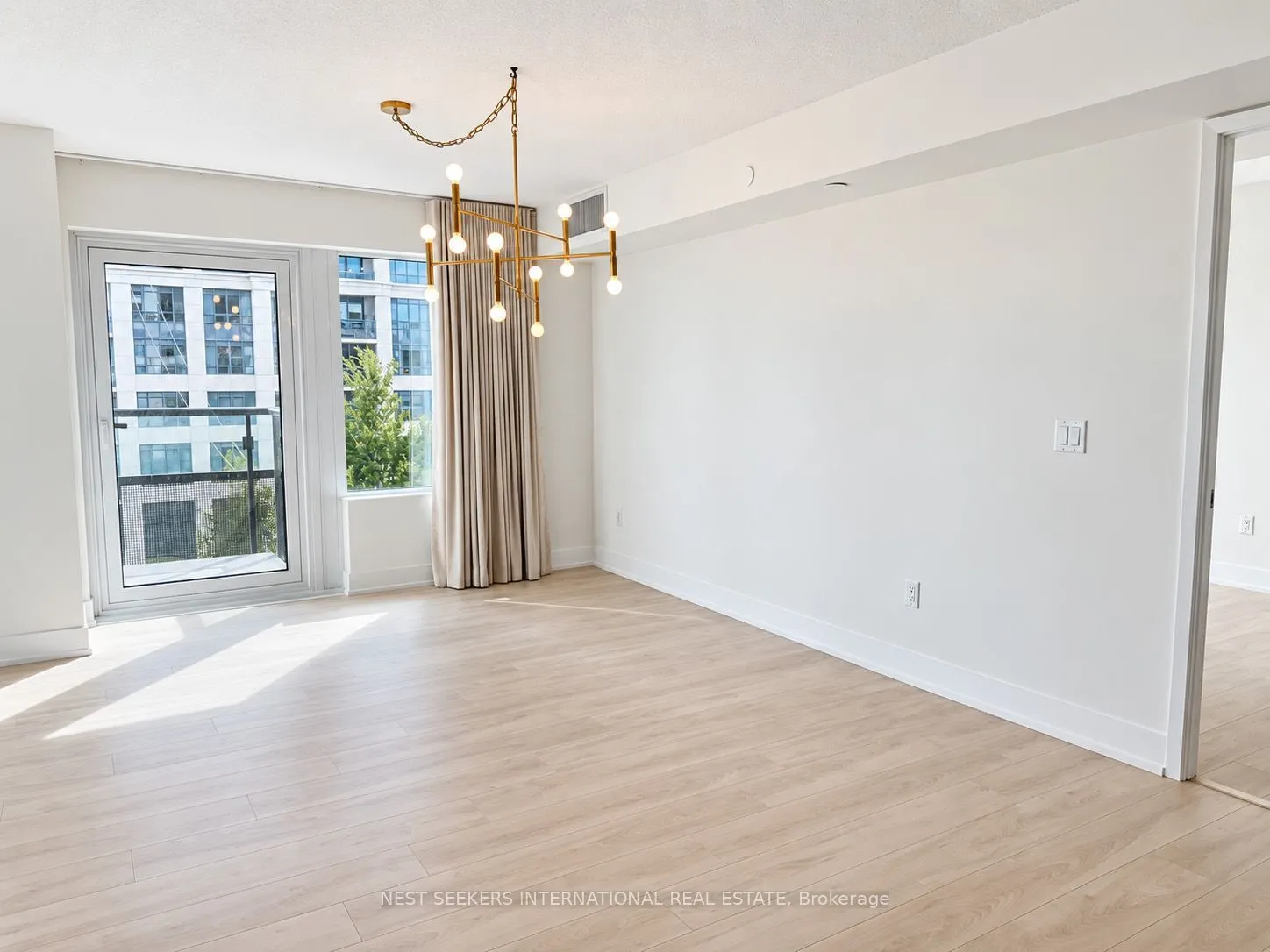 10 Eva Road #508