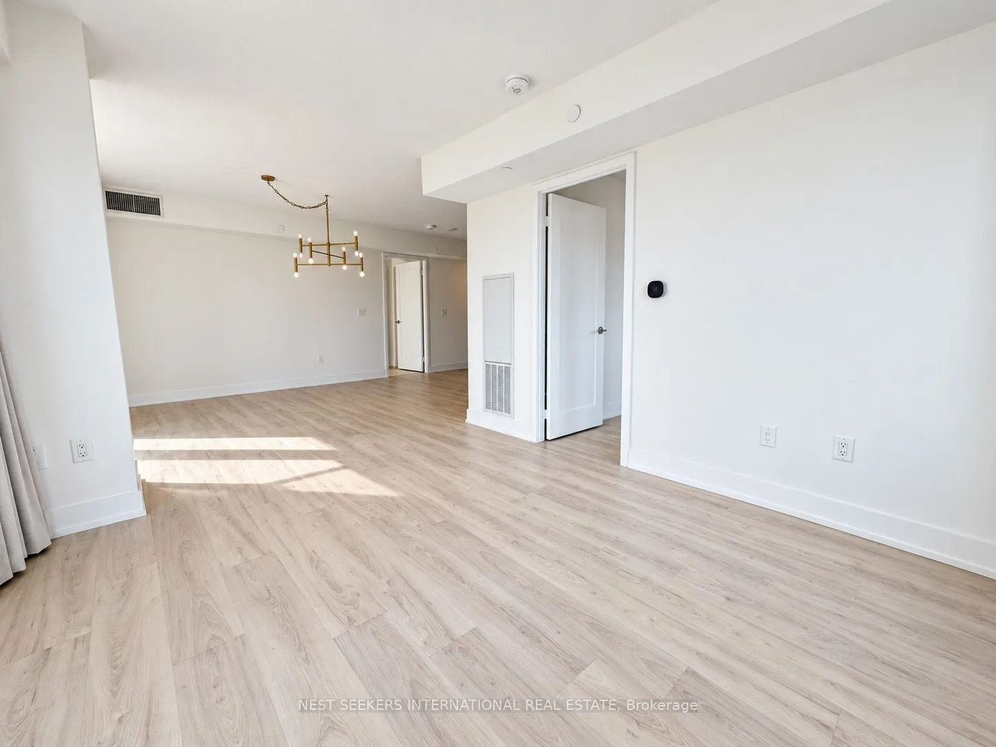 10 Eva Road #508