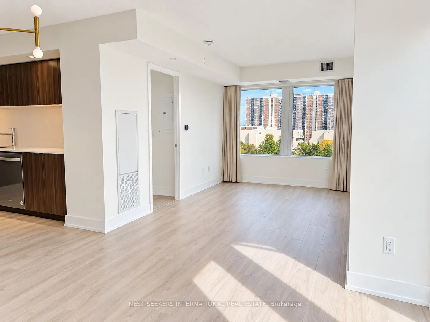 10 Eva Road #508