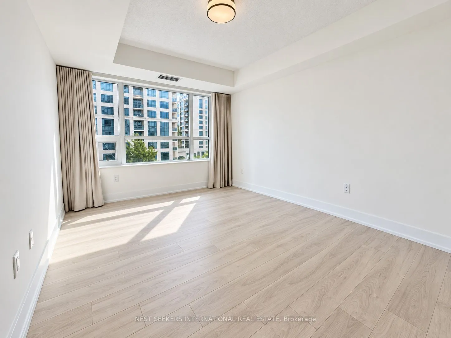 10 Eva Road #508