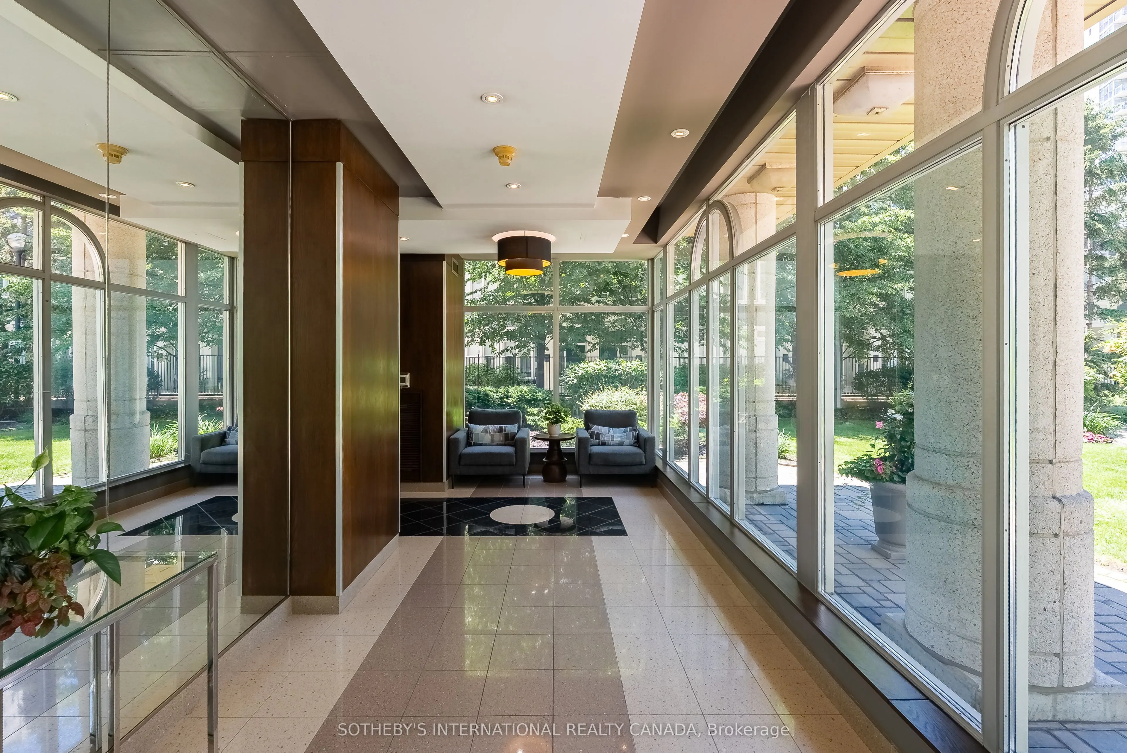 80 Palace Pier Court #302