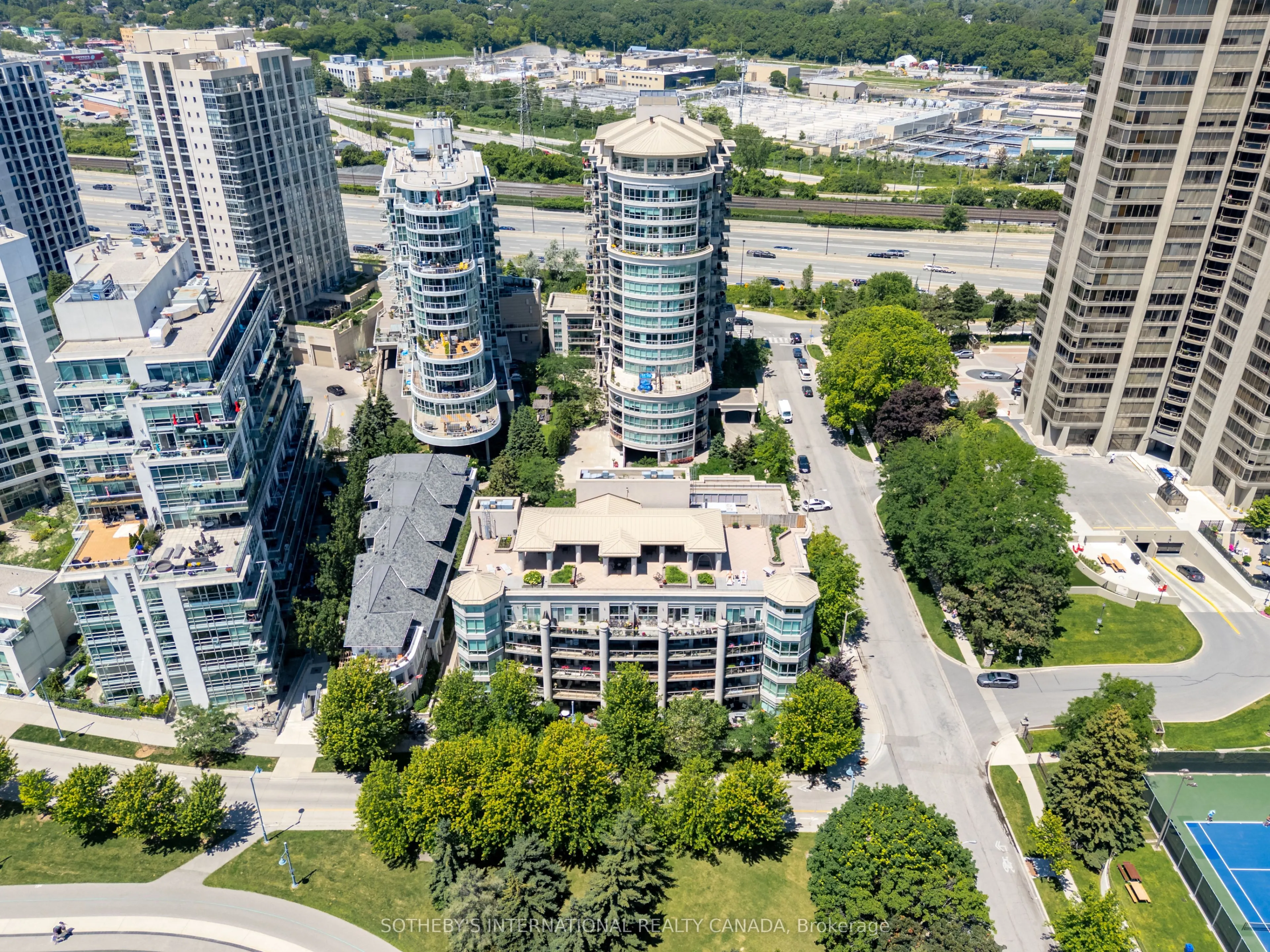 80 Palace Pier Court #302