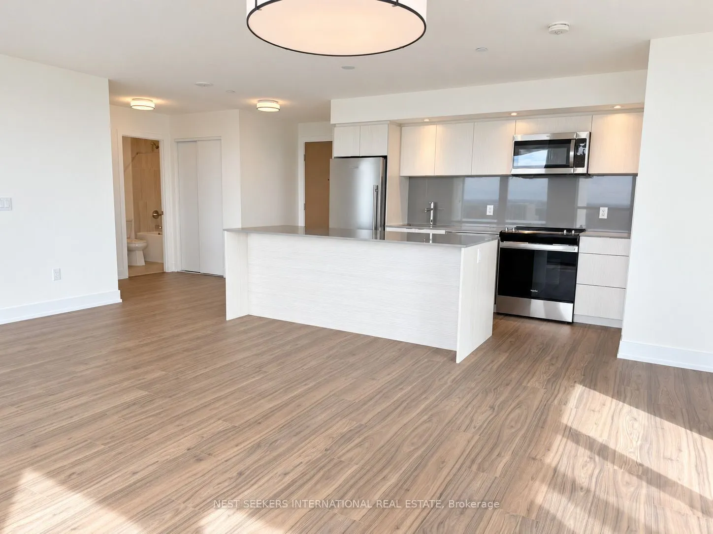 10 Eva Road #2402