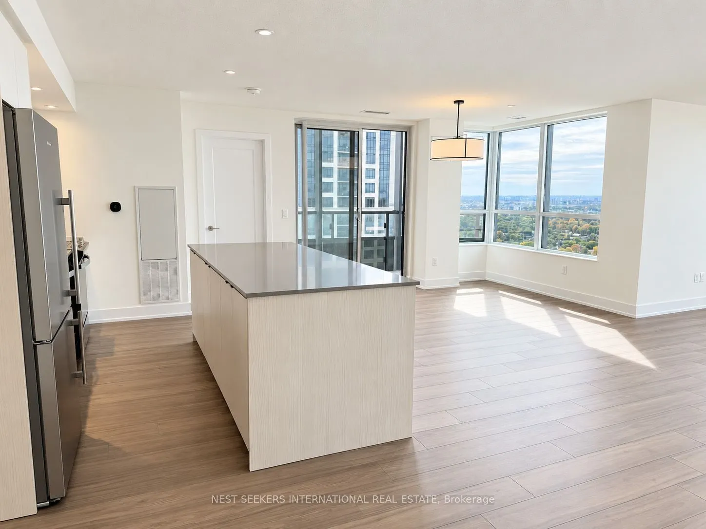 10 Eva Road #2402